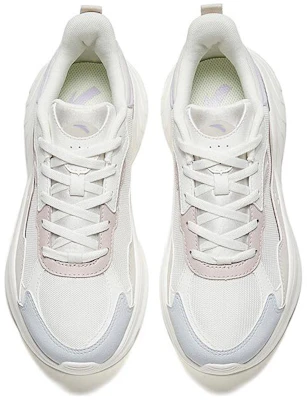 安踏圓頭繫帶低幫生活休閒鞋 女款 白色 Lookbook 安踏圓頭繫帶低幫生活休閒鞋 女款 白色