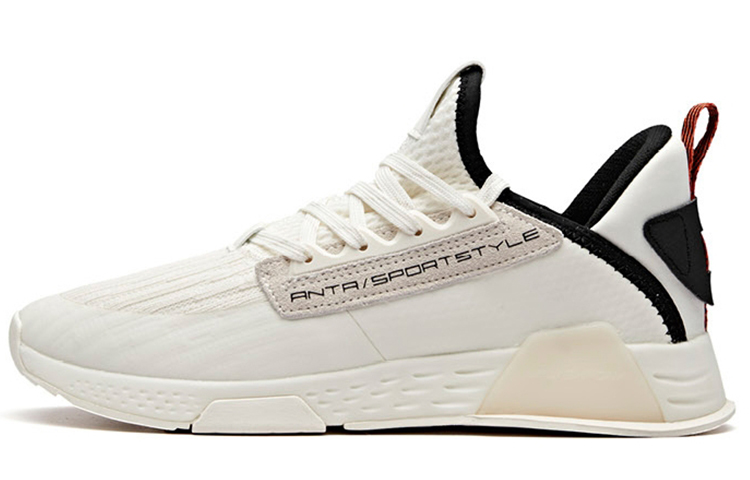 (W) Anta Low-Top Running Shoe 'White Black Splice'