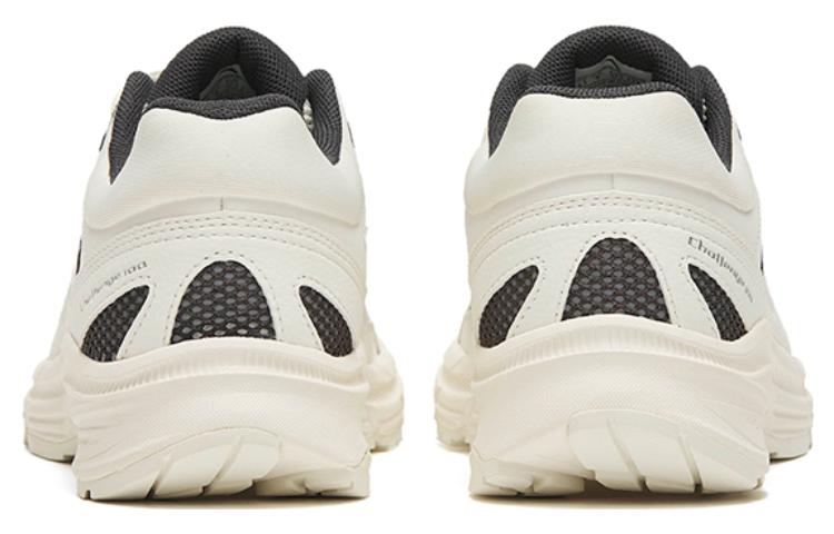 Shop (W) Anta Baskets Basses Running ''Noir Blanc'' 122245595-1
