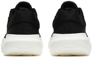 (W) Anta Sepatu Training Low-Top 'Putih Hitam' 122327792-3 Lookbook (W) Anta Sepatu Training Low-Top 'Putih Hitam' 122327792-3