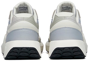 Anta安踏 冰糖 低筒 運動休閒鞋 女款 灰白黑 Purchase Anta安踏 冰糖 低筒 運動休閒鞋 女款 灰白黑