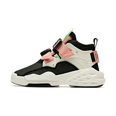 (W) Anta Low Top Board Shoes 'Hei Bai Fen'