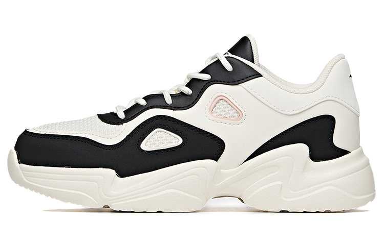 (W) Anta Low-Top Dad Shoes 'Black and White'