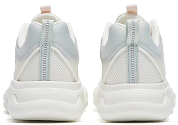 安踏綿綿彈系列舒適軟底耐磨防滑輕便回彈低幫跑步鞋女款白綠 Shop 安踏綿綿彈系列舒適軟底耐磨防滑輕便回彈低幫跑步鞋女款白綠