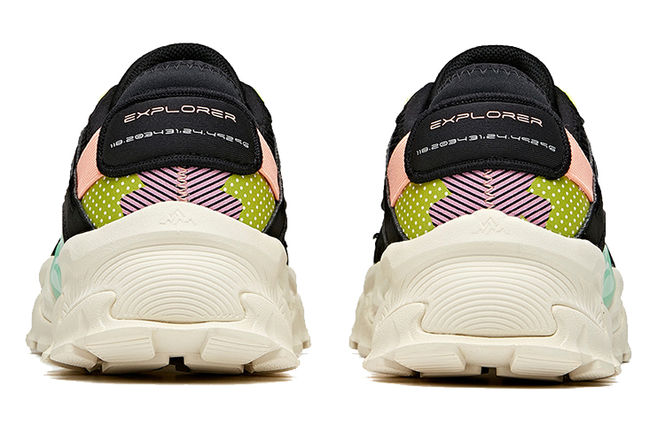 Shop (W) Anta Outdoor Low ''Schwarz Grün Weiß'' 122016601-3