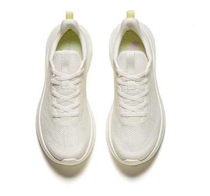 Anta安踏 輕量舒適 緩震耐磨 低筒 跑步鞋 女款 米色 Lookbook Anta安踏 輕量舒適 緩震耐磨 低筒 跑步鞋 女款 米色