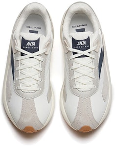 (W) 安踏 低帮跑鞋 白灰蓝色 '冰糖羊羔绒' 922248856-3 Lookbook (W) 安踏 低帮跑鞋 白灰蓝色 '冰糖羊羔绒' 922248856-3