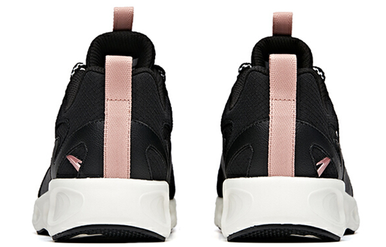 Shop (W) 安踏跑步系列'黑粉' 922025567-3