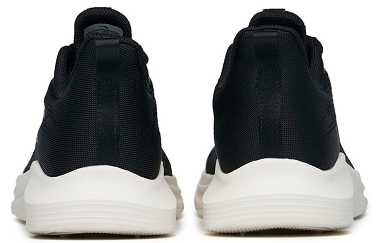 Shop Anta安踏 跑步系列 舒適 耐磨 低筒 跑步鞋 女款 黑