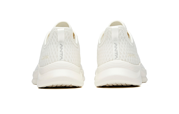 Shop (W) Anta Running Series Low 'Blanco Marfil' 922025522-3