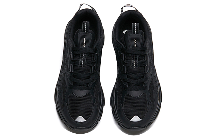 Shop Anta Sepatu Lari Koleksi 'Hitam' 922245510-6