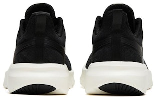 Anta安踏 跑步系列 防滑耐磨 低筒 跑步鞋 女款 黑白 Shop Anta安踏 跑步系列 防滑耐磨 低筒 跑步鞋 女款 黑白