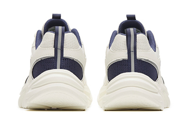 Shop Anta安踏 跑步系列 低幫 跑步鞋 女款 白藍