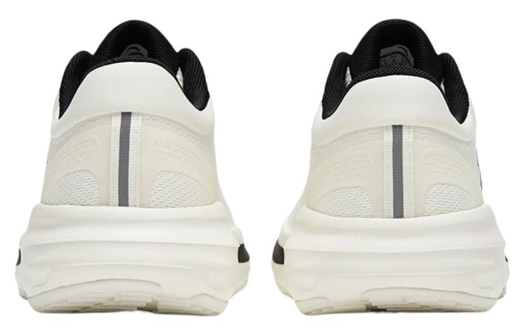 Shop Anta安踏 迎風 防滑耐磨 低筒 跑步鞋 女款 黑白