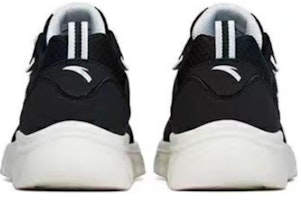 Anta安踏 減震防滑耐磨 低幫 跑步鞋 女款 黑灰 Lookbook Anta安踏 減震防滑耐磨 低幫 跑步鞋 女款 黑灰