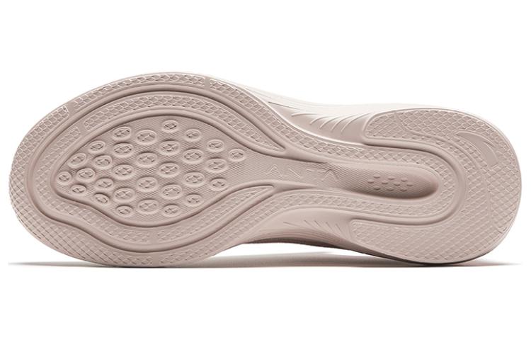 Shop Anta安踏 耐磨防滑 低幫 跑步鞋 女款 白粉