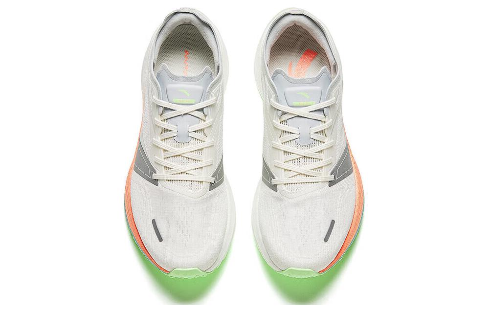 Order (W) Zapatillas Anta para Correr 'Blanco Plateado Verde' 922345585-1