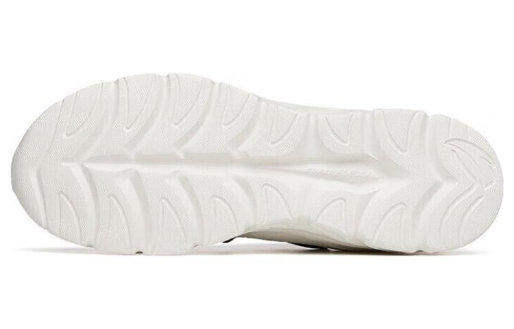 Shop Anta安踏 減震防滑耐磨 低筒 跑步鞋 女款 白藍