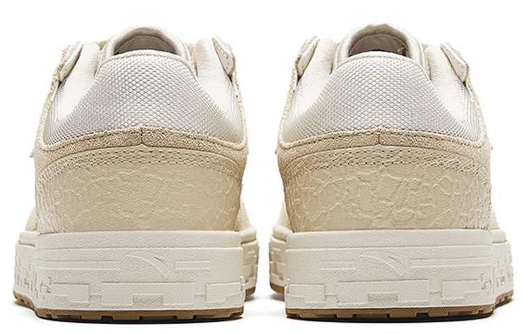 Shop (W) 安踏 SB 经典低帮 '椰子' 922338053-2