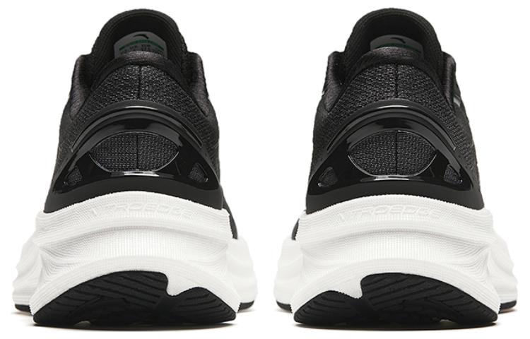 Shop Anta安踏 創5 圓頭繫帶 舒適輕巧 減震耐磨 低筒 運動鞋 女款 黑色