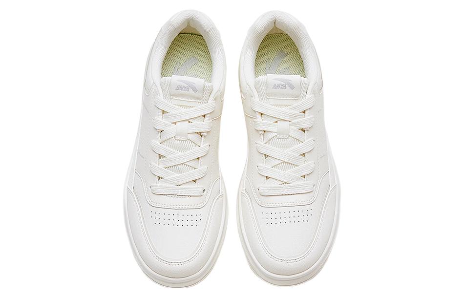 Lookbook (W) Kasut Skate Anta Rendah 'Putih' 922338065-1