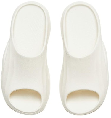 Anta安踏 絨絨彈 防滑耐磨 運動擦鞋 女款 白色 Lookbook Anta安踏 絨絨彈 防滑耐磨 運動擦鞋 女款 白色