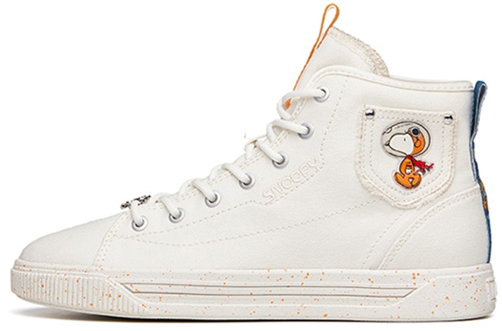 women-anta-snoopy-x-canvas-high-ivory-white-922138604-1