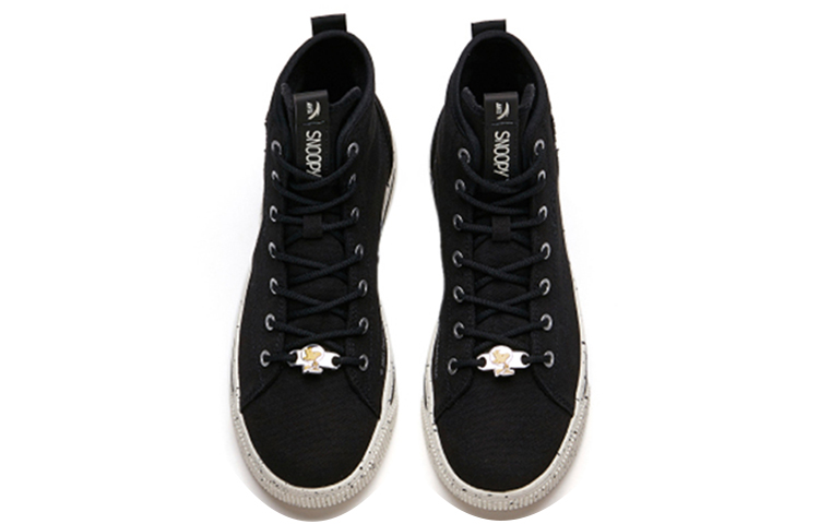 Shop (Women) Anta x Snoopy High Top 'Black' 922138604-2