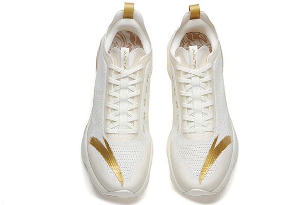 (W) 安踏明星系列运动鞋‘奥运’ 122135510A-3 Lookbook (W) 安踏明星系列运动鞋‘奥运’ 122135510A-3