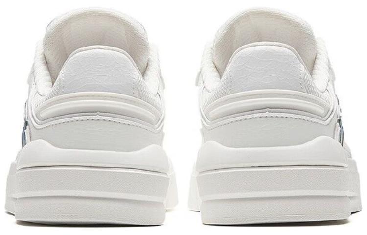 Lookbook (W) Anta Street Fun Lite 'Antideslizante Resistente Blanco de Caña Baja' 122338071-5