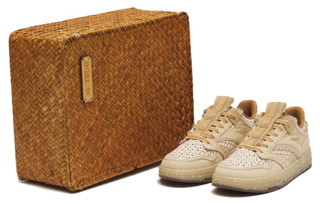 (Women) Anta Street Fun Low 'Bamboo Slip-Resistant Breathable' 122238066S-1