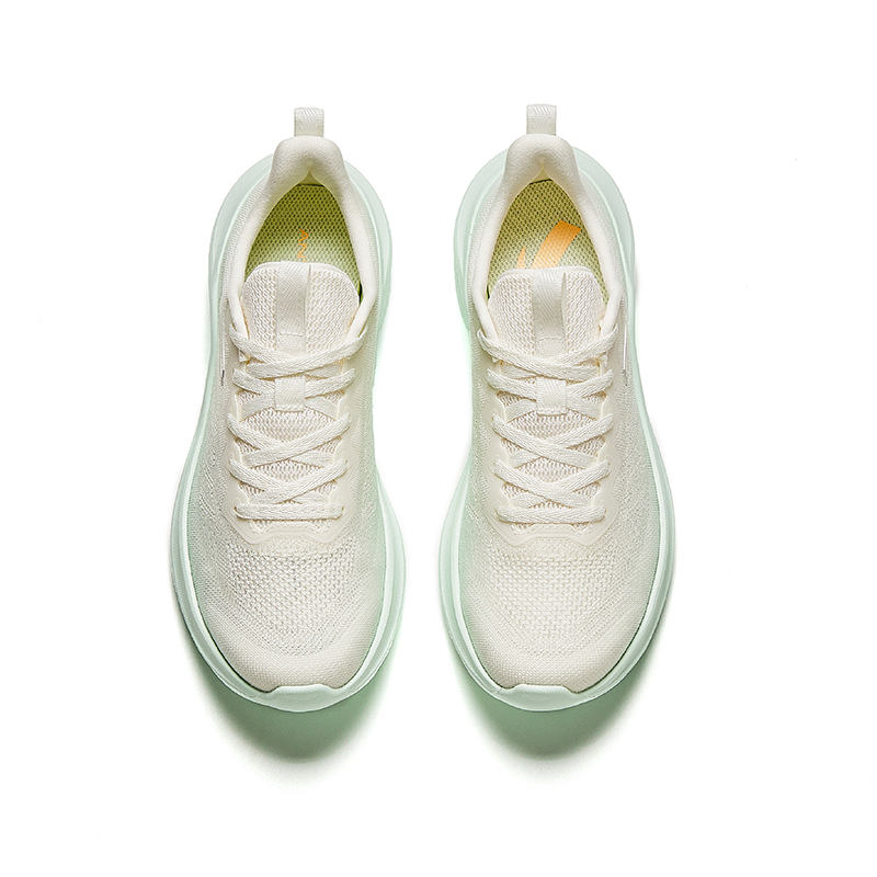 Lookbook (W) 安踏超柔"米绿" 922425509-2