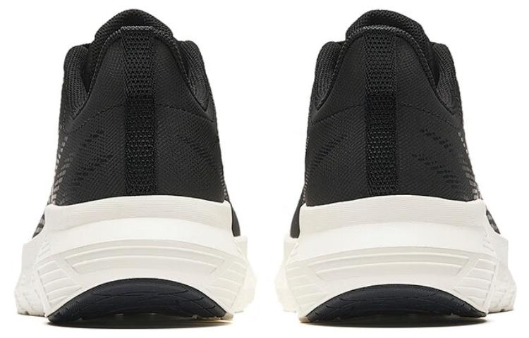 Lookbook (W) 安踏The Cloud‘黑蓝白’ 122345530-5