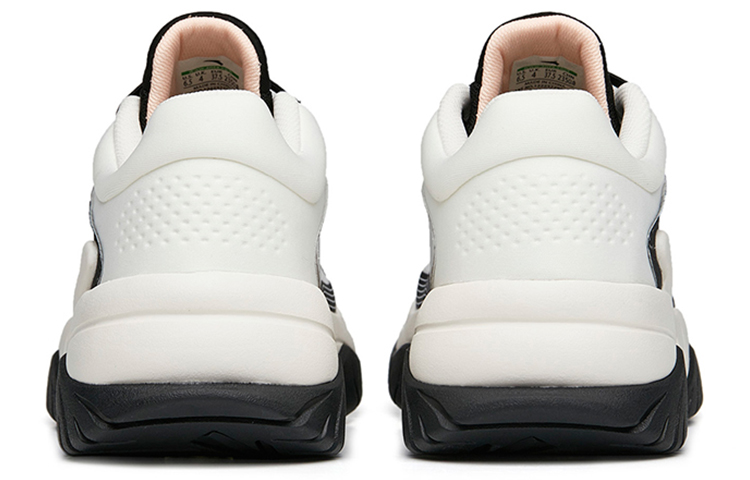 Purchase Anta安踏 綜訓系列 輕便透氣訓練鞋 女款 白黑