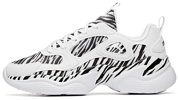 women-anta-training-series-low-black-white-122037756-6