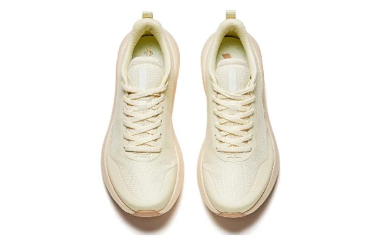 Lookbook (W) 安踏训练系列运动鞋‘米色’ 122417757-3