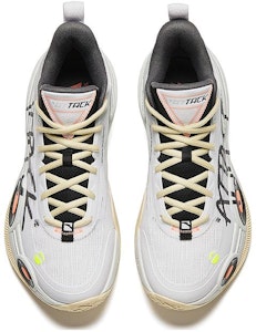 (W) 안타 x 큐발 리그 레이드 1 '화이트 그레이' 122421109-1 Lookbook (W) 안타 x 큐발 리그 레이드 1 '화이트 그레이' 122421109-1