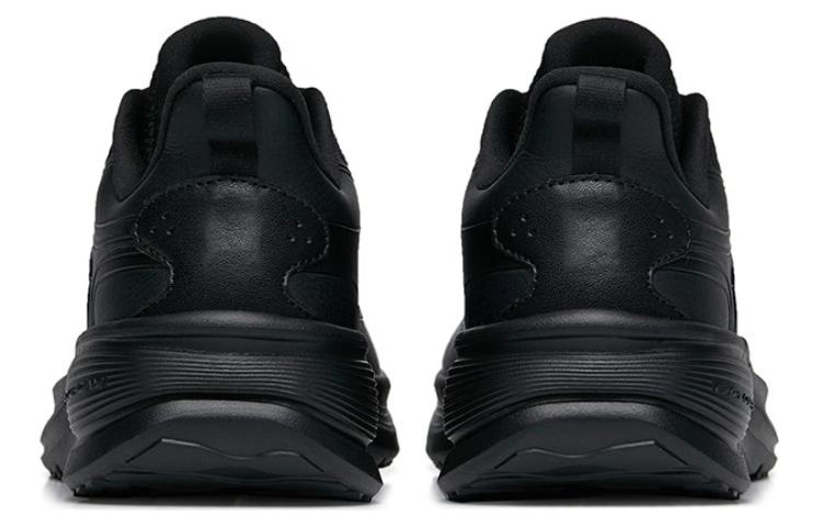 Shop Anta安踏 雲途 減震防滑耐磨 低筒 跑步鞋 女款 黑色