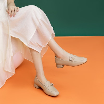 奧康AOKANG 頭層牛皮 時尚簡約 粗跟 高跟鞋 3.5cm 女款 10