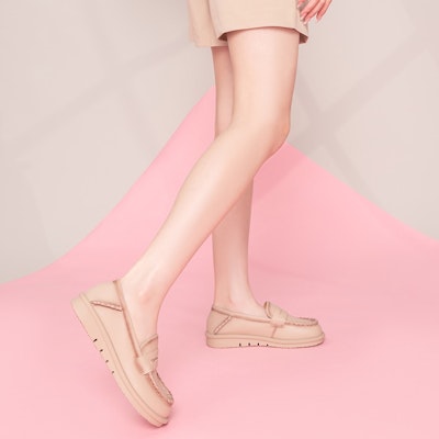 奧康AOKANG 休閒 樂福鞋 女款 淡粉色 2