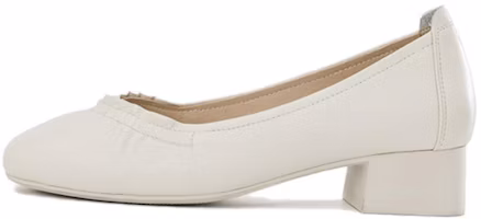 (Women) Aokang Casual Slip-On 'Beige' 1234111001 (Women) Aokang Casual Slip-On 'Beige' 1234111001