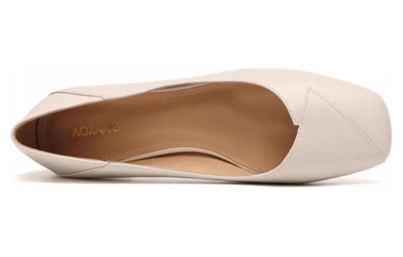 Shop (W) Aokang Kasual Slip-On 'Beige Square Toe' 1224111009