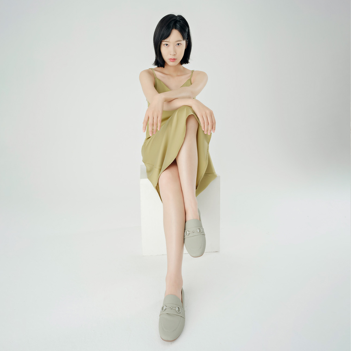 Sizing (Women) Aokang Leather Comfort Flat Slip-On 'Green' T224424010