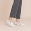 Sizing (W) Kasut Kasual Aokang Kulit Lembut Tapak 4cm 'Flats Fashion Selesa' 1224321023