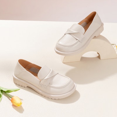 (W) Sepatu Loafers Kasual Kulit Aokang Elegan dan Nyaman 'Beige' 1234324011 Details for (W) Sepatu Loafers Kasual Kulit Aokang Elegan dan Nyaman 'Beige' 1234324011