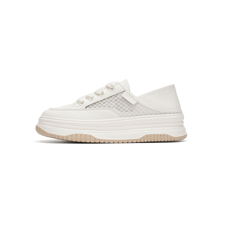 (Women) AOKANG White Low-Top Casual Sneakers - Simple & Comfortable Design 1242322136