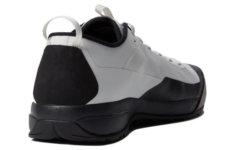 Shop (W) Arc'teryx Konseal LT 'Abu-abu' Sneaker L078454