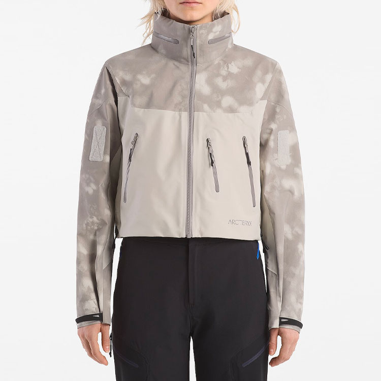 Lookbook (W) Chaqueta Impermeable Transpirable Resistente al Viento Arc''teryx para Senderismo. 29144