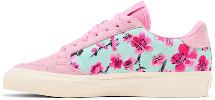 (W) AriZona x adidas Continental Vulc 'Teh Hijau dengan Ginseng dan Madu' EG7977 Lookbook (W) AriZona x adidas Continental Vulc 'Teh Hijau dengan Ginseng dan Madu' EG7977