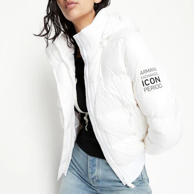 (W) ARMANI EXCHANGE AE FW22 Jaket Putih Solid dengan Cetakan Huruf 8NYB40-YNYNZ-11100 Shop (W) ARMANI EXCHANGE AE FW22 Jaket Putih Solid dengan Cetakan Huruf 8NYB40-YNYNZ-11100